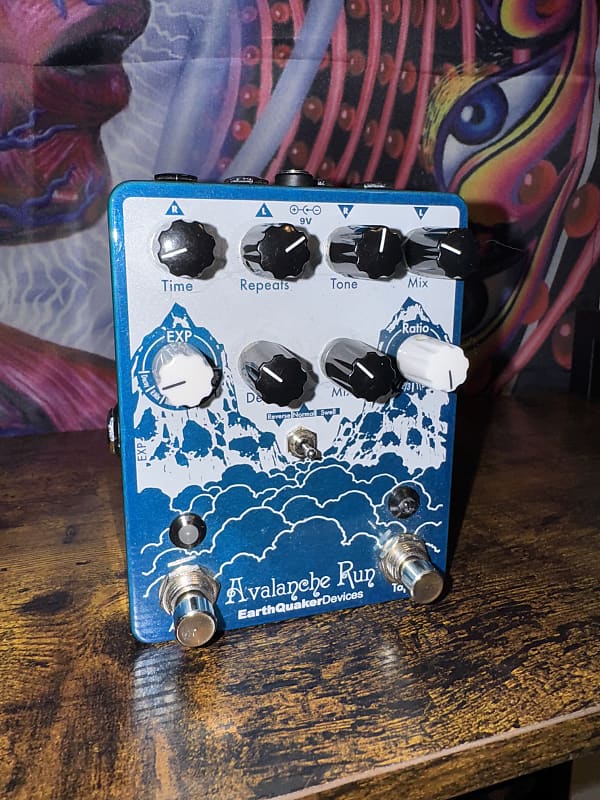 EarthQuaker Devices Avalanche Run Stereo Reverb & Delay with Tap Tempo