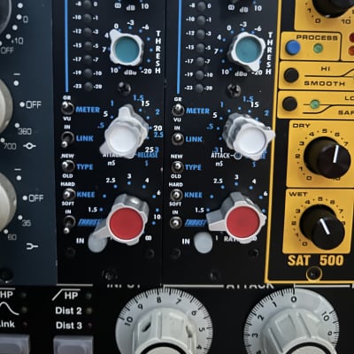 2 x API 527 (Pair) Sequential Serial Numbers 500 Series Compressor / Limiter image 1