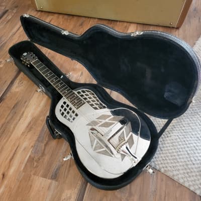 National Style 1 Tricone ROUND NECK Resonator Guitar 1995 Nickel W/OHSC for sale