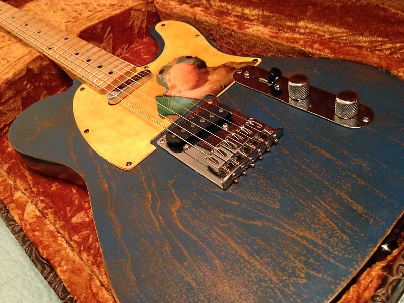 Squier Affinity Telecaster blue relic with hardshell case image 1