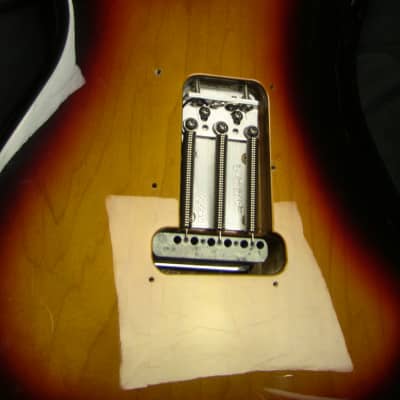 Fender  Claw Loc Resonator by L-Guitar   tremolo tone and tunning hot rod kit ! image 4