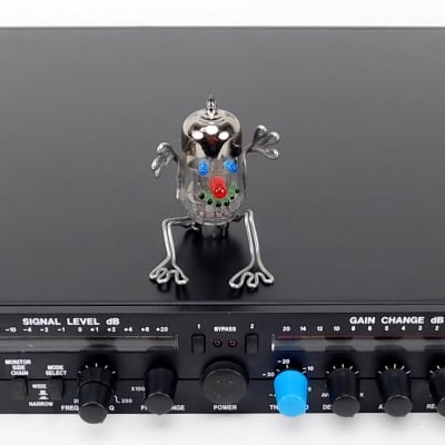 Urei LA-22 2-Channel Compressor / Limiter / Expander | Reverb