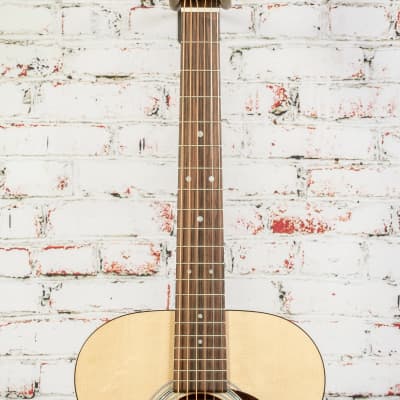 Martin - Special USA Run - 000 Size 14-Fret Acoustic Guitar - Sitka Spruce and Sipo Mahogany - Natural - w/Case image 3