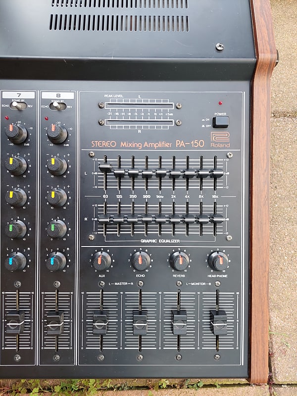 Roland PA-150 Powered Mixer with Spring reverb