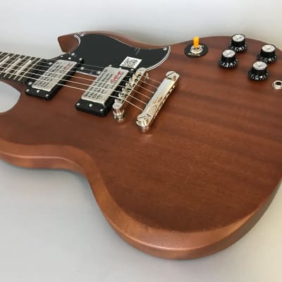 ギター Epiphone Faded G-400 Worn Brown SG Epiphone Vintage G-400 SG, Worn Brown at Gear4music
