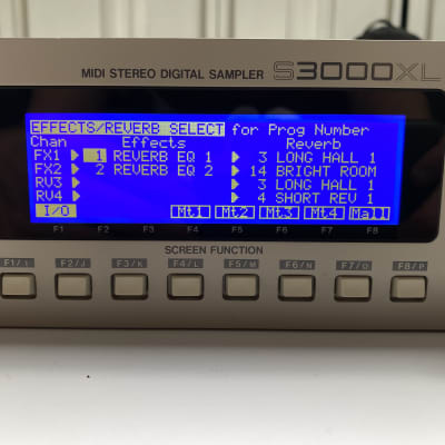 Akai S3000XL MIDI Stereo Digital Sampler 1996 - White
