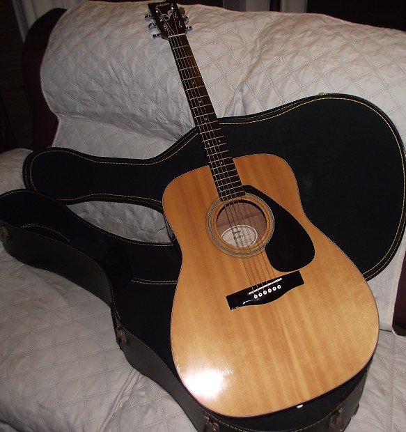 Yamaha FG 411S Solid Spruce top from1995