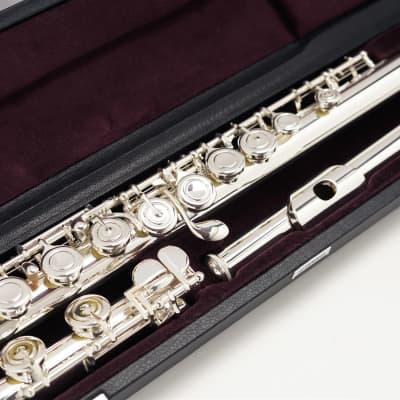 Free shipping! 【Special price！】Yamaha  Flute Model YFL-412 / C foot, Closed hole, offset G, split E mechanism image 1