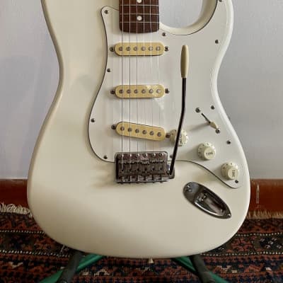 Squier Wayne's World Excalibur Stratocaster Electric Guitar 1992 Artic White image 2