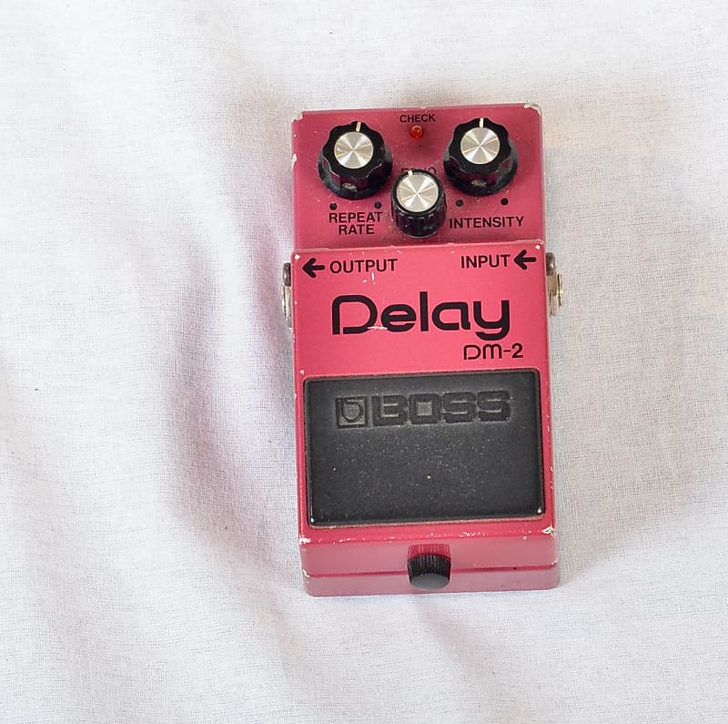 Boss DM-2 Delay Pedal | Reverb