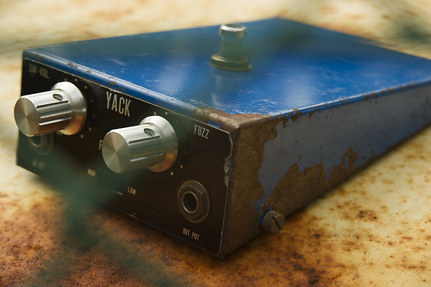 YACK/YF-2 Fuzz BoX ハンドメイド YACK/ YF-2 Fuzz Box. ハンドメイド - メルカリ