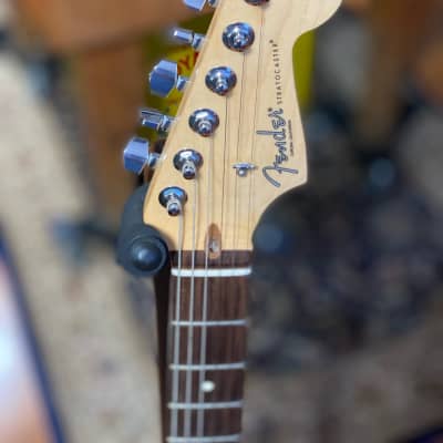 Fender American Pro Stratocaster 2019 Sunburst image 4