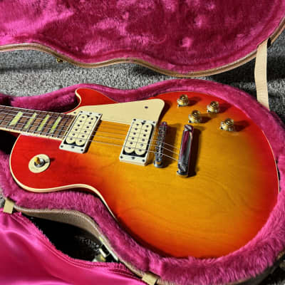 Gibson 2000 Les Paul Classic - Heritage Cherry Sunburst image 15