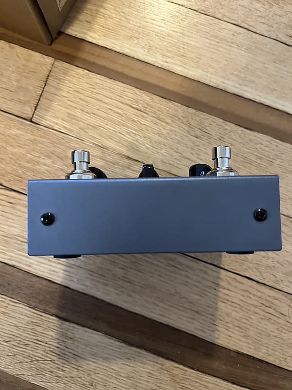 Behringer 69 Vibe - chorus / vibrato / univibe - with box Behringer 69 Vibe - chorus / vibrato / univibe - with box