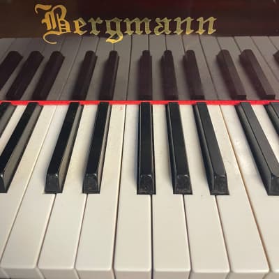 Baby grand piano Berman, model TG -150,  5’ image 3