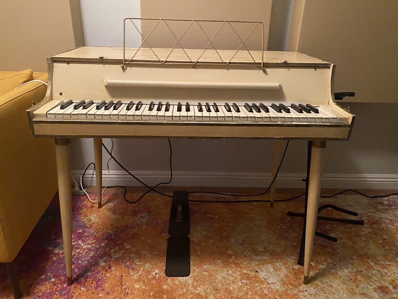 Wurlitzer 112 Electric Piano image 1