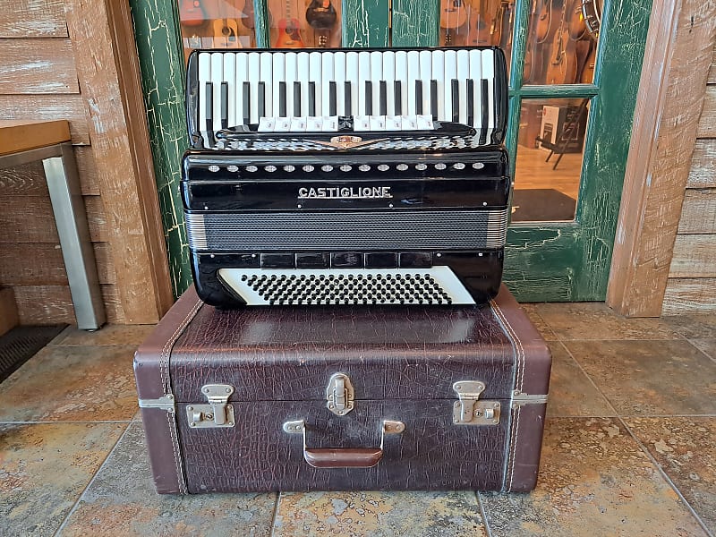 Castiglione Italian Full Sized Piano Accordion w/ Case Black Reverb