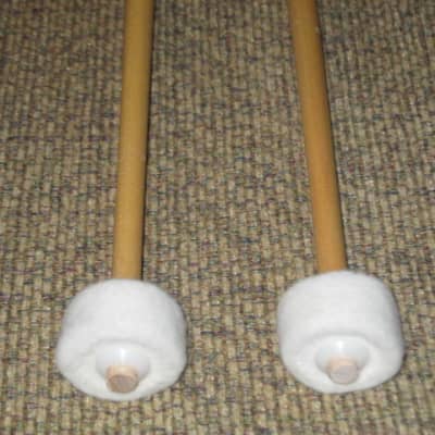 ONE pair new old stock Regal Tip 606SG (Goodman # 6) TIMPANI MALLETS, CARTWHEEL -  inner core of medium hard felt covered with a layer of soft damper felt / hard maple handle (shaft), includes packaging image 13