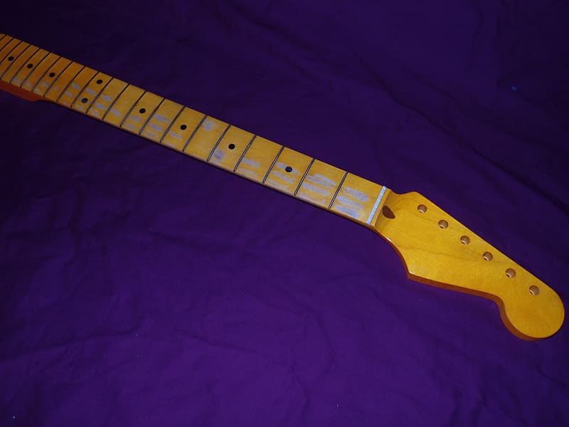 21 Jumbo Fret Relic 9.5 C Stratocaster Vintage Allparts Fender Licensed Maple Neck image 1