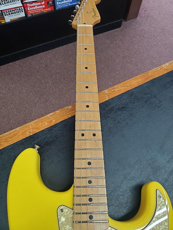 Fender Deluxe Powerhouse Stratocaster | Reverb