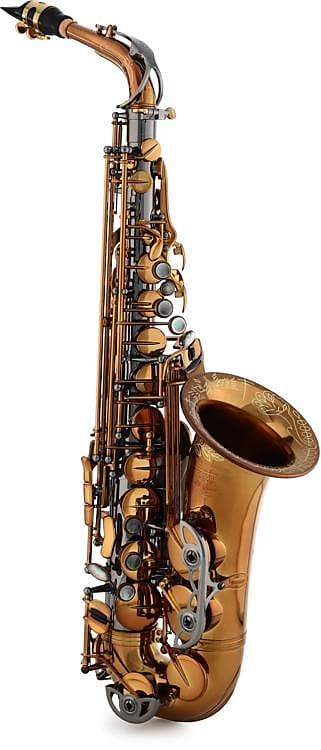 Growling saxophone top