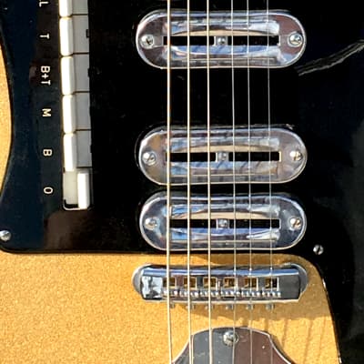 Noble Grand Deluxe Sparkle Guitar 1964 - a very rare Italian made totally deco Gold Sparkle guitar ! image 9