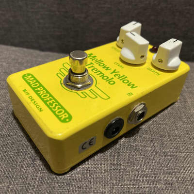 Mad Professor Mellow Yellow Tremolo (Hand-Wired) image 4
