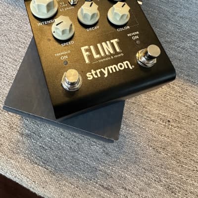 Strymon Flint Tremolo & Reverb V2 | Reverb Strymon Flint Tremolo & Reverb V2 | Reverb
