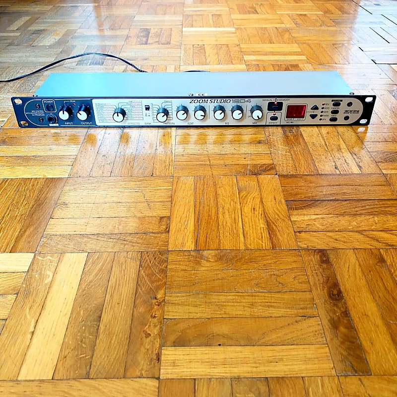 ZOOM Studio 1204 Effects Processor Rack Unit made in Japan! Reverb