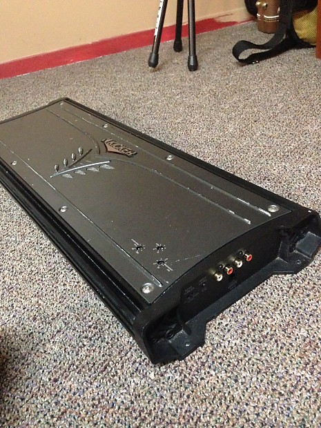 ＊1 Kicker 11ZX2500.1 Mono subwoofer amplifier — 2500 watts RMS