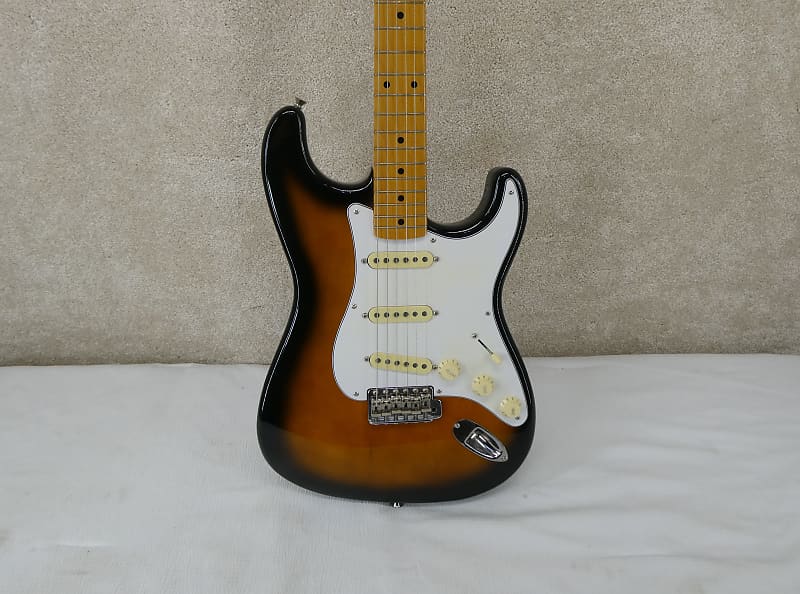Fender American Vintage '57 Stratocaster 1990s | Reverb Canada