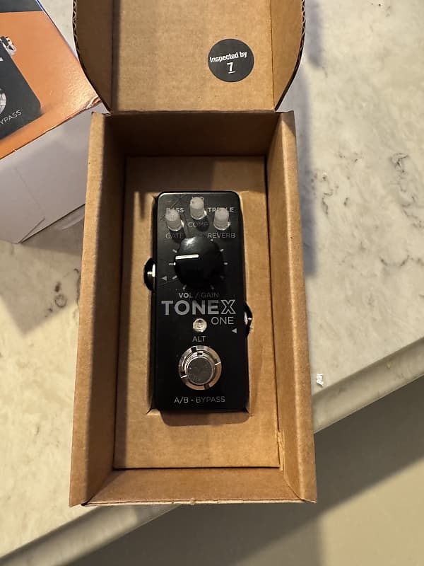 IK Multimedia ToneX One
