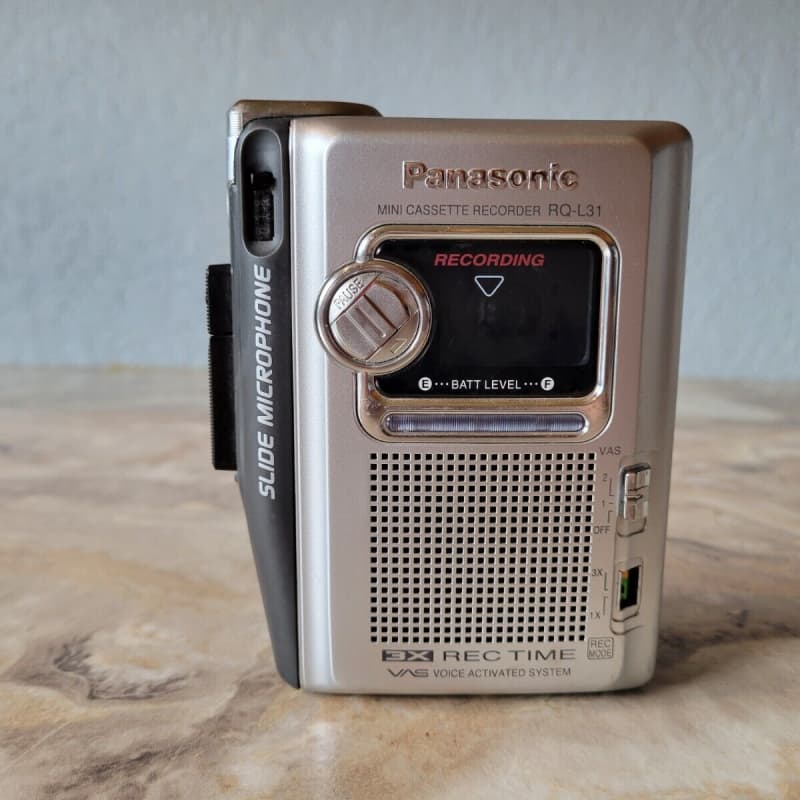 Panasonic Model RQ-2102 Slim Line Portable Cassette Player