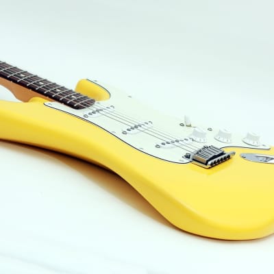 FENDER USA Standard Stratocaster LTD "Graffiti Yellow + Maple" "South Dakota Lottery 115#" (2001) image 24