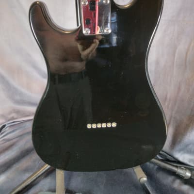 Mako  Traditionals Model TB-2 "Strat" Style Solid Body Electric Guitar 1980s? Black image 3