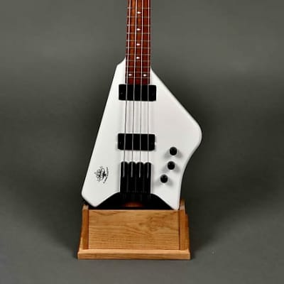BootLegger Guitar Ace  Headless Bass White 7.8 Pounds White Stiletto Case &  Flask image 14