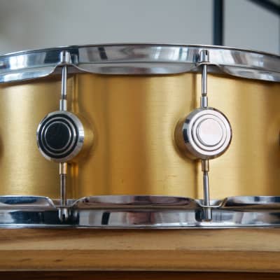 Vintage 1960s George Hayman 'Vibrasonic' 14" x 5.5" Snare Drum in Gold Ingot image 3