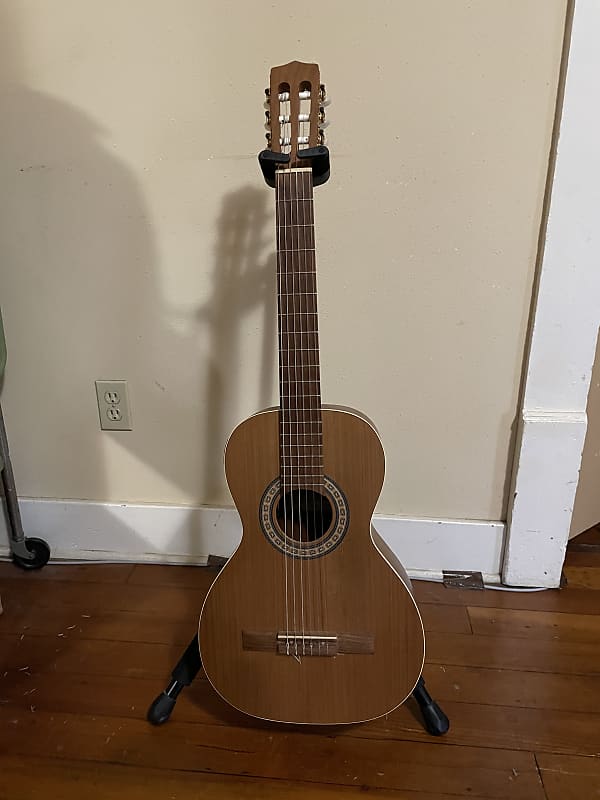 LA PATRIE MOTIF Natural satin Reverb