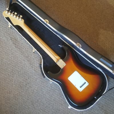 Fender American Deluxe Stratocaster 2000 Sunburst image 8