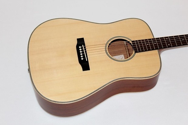 Takamine g511ss hotsell