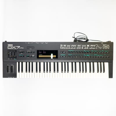Yamaha DX7 II FD - Retro Synth Magic with Iconic Sounds