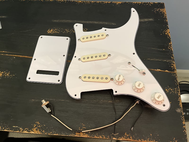 Dimarzio Pre Wired Pickguard Virtual Solo And 2 Area 61 2021 Reverb 9387