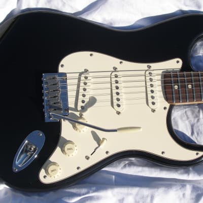 Fender Players Stratocaster body Standard neck Stainless Steel frets Upgraded & Modified LOOK! image 2