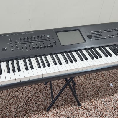 Korg Kronos X 88 Synthesizer Workstation Keyboard 88 Weighted Key Synth