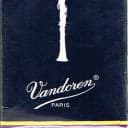 Vandoren CR102 Traditional Bb Clarinet Reeds - Strength 2 (Box of 10)