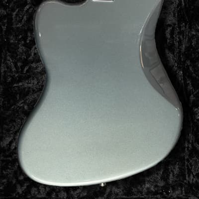 Fender Vintera 60's Jazzmaster 2022 - Ice Blue Metallic image 3