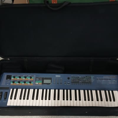 Yamaha AN1x Virtual Analog Synthesizer 1997 - Blue