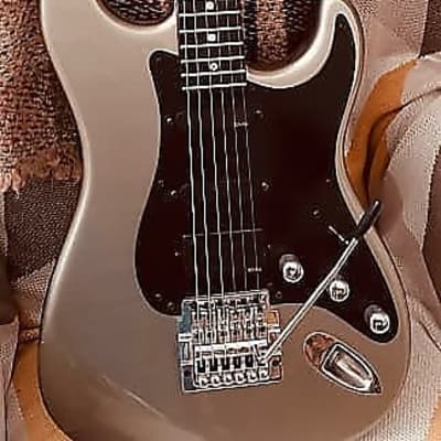 Zion 'Turbo' - Early 1980's, Metalic Pewter, 'Ken Hoover' build period, Botique (designed and engineered) Super Strat, EMG's / Active, Hard Shell Case, Uber Rare, Free Worldwide Shipping ! for sale