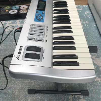 ALESIS QS6.2