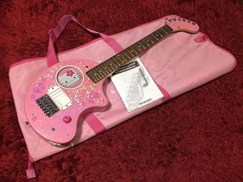 Hello Kitty ZO-3 HK 2003 ブランドのギフト - ギター